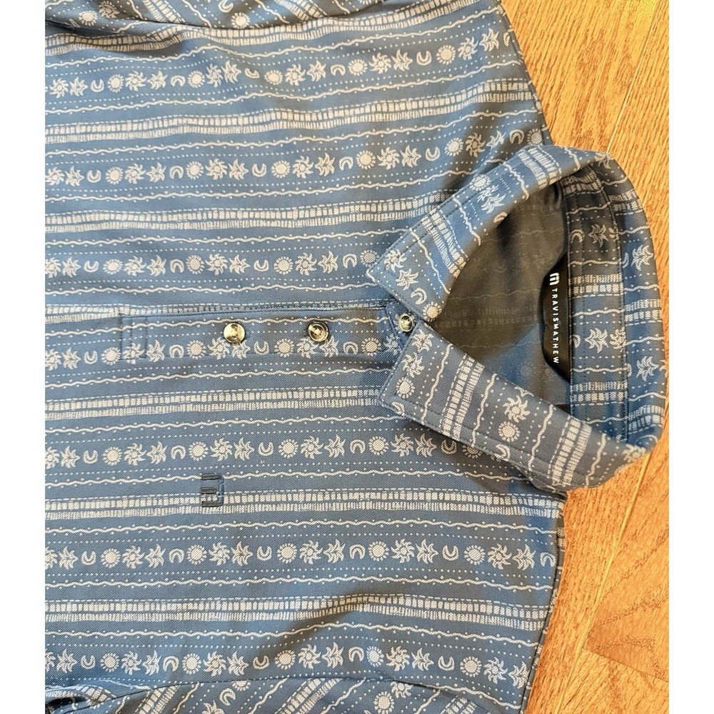 Travis Mathew Mens M Blue Celestial Sun Moon Stripe Polo Shirt Short Sleeve Logo